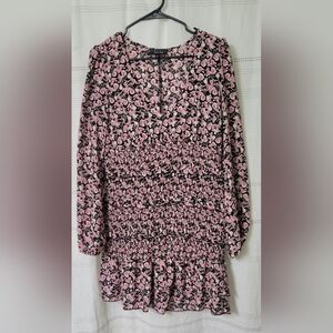 Floral Pink and Black Women's Longsleeve Dress Size Large EUC